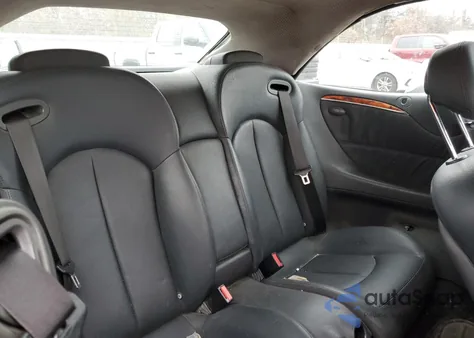 2005 Mercedes-Benz Clk 320 z USA, uszkodzony, nr VIN WDBTK65GX5T035018